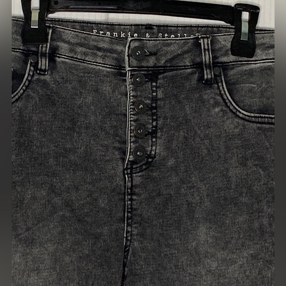Frankie & Stella - Grey Wash High Rise Jeans - Size 18W - Picture 4 of 13